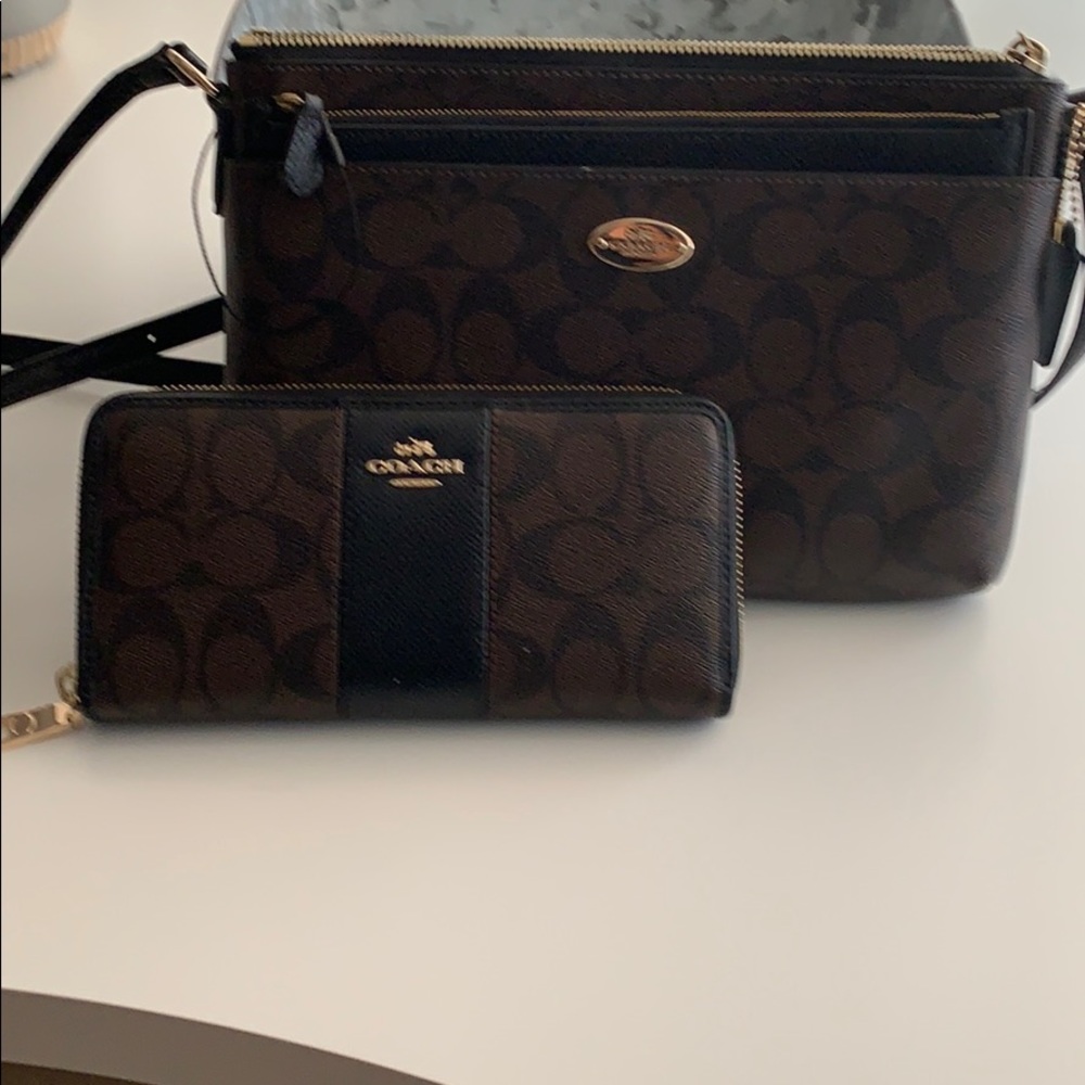Women’s purse and wallet
